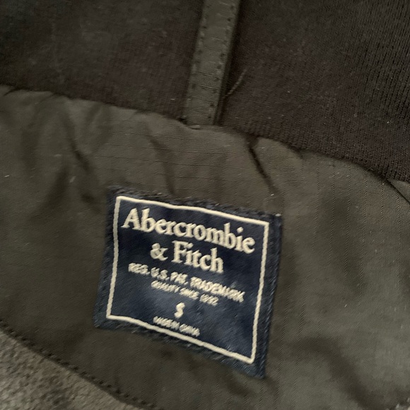 ABERCROMBIE & FITCH MENS PUFFER COAT SIZE SMALL - Picture 12 of 13